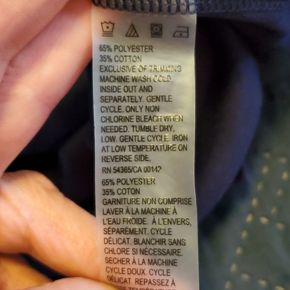 🔥$5 SALE! Allison Daley navy t-shirt sz Large petite - Picture 8 of 8